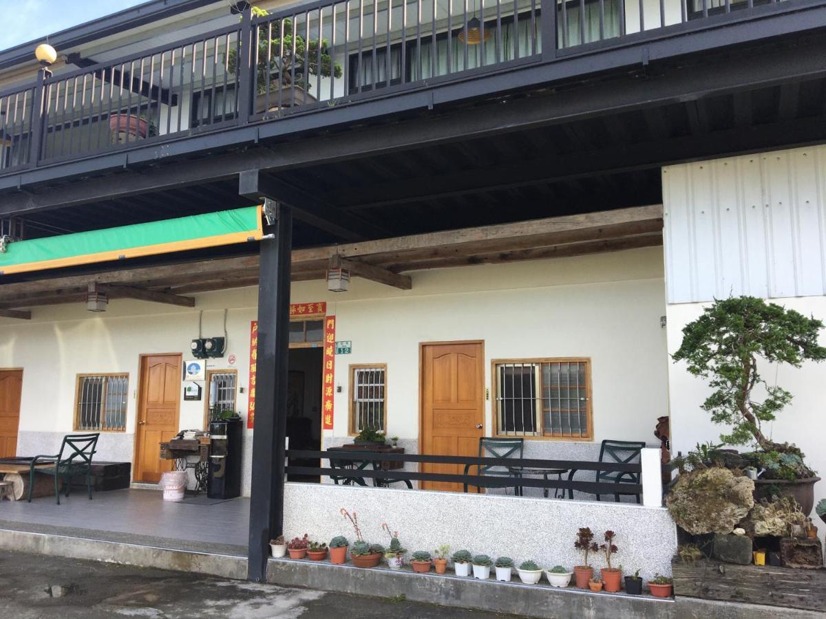 Legendary Bed And Breakfast Fenchihu Luaran gambar