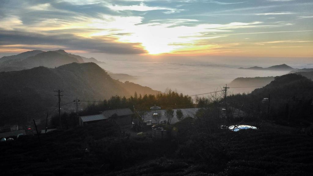 Legendary Bed And Breakfast Fenchihu Luaran gambar